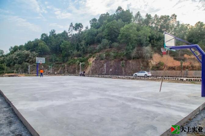 葵潭愛(ài)心公園燈光籃球場(chǎng)建設中