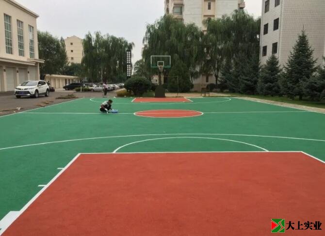 塑膠籃球場(chǎng)塑膠跑道維修翻新