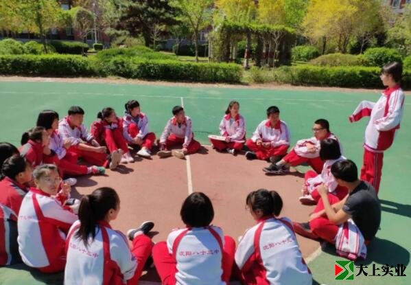 沈陽(yáng)市第八十三中學(xué)塑膠運動(dòng)場(chǎng)竣工投入使用